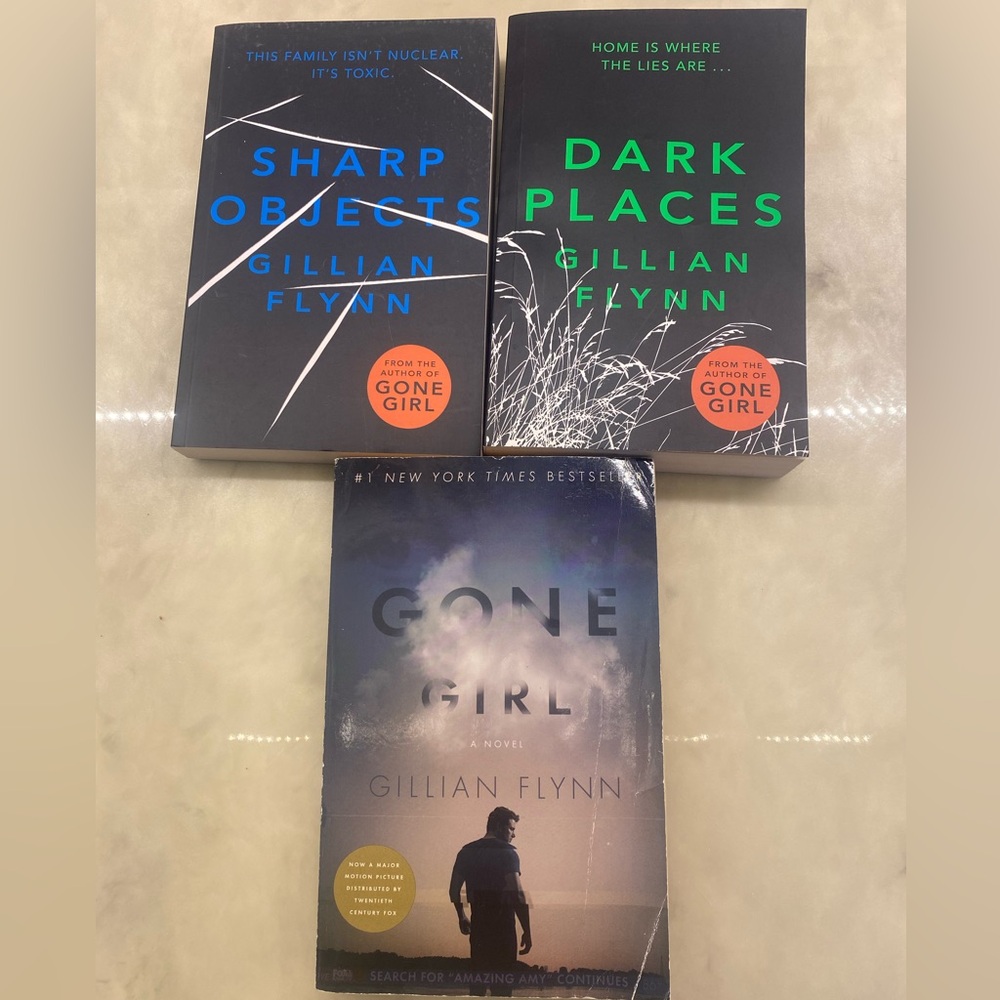 Bundle of 3 Gillian Flynn thrillers